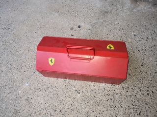 Macchina Formula 1 Ferrari a scoppio
