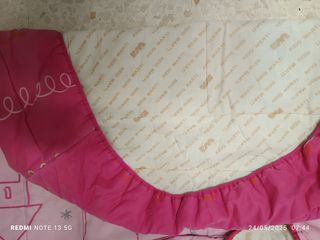 Edredón saco infantil Reig Martí rosa y cortinas