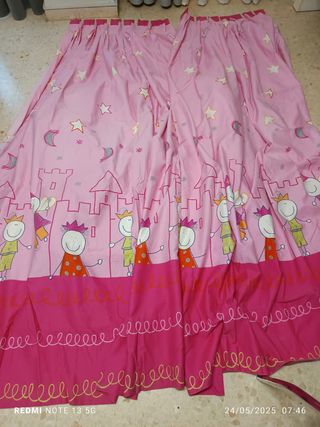 Edredón saco infantil Reig Martí rosa y cortinas 