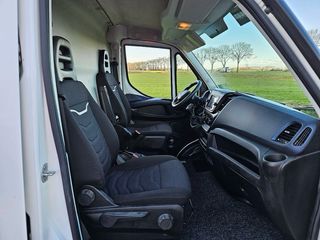 Mudanzas: furgón Iveco Daily

