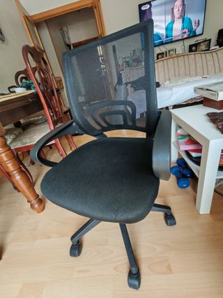 Silla oficina giratoria negra