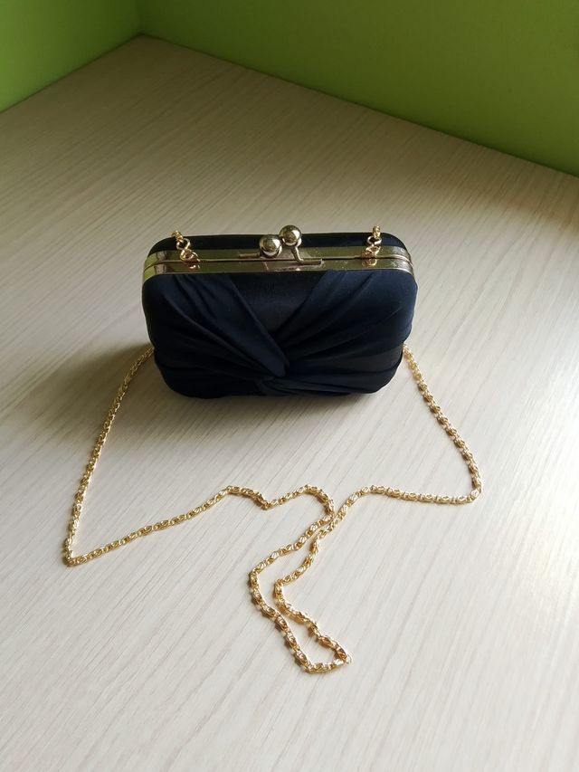 Cartera Negra Fiesta