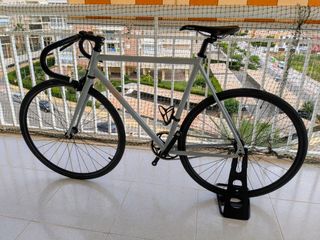 Bicicleta Fixie Finna Fastlane Gris Urbana