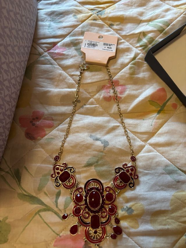 Collana e orecchini oro rosso