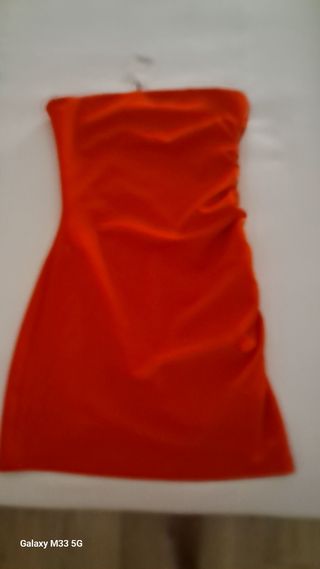 Vestido corto rojo .con etiqueta