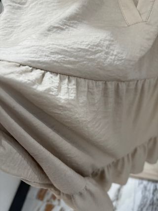 Vestido Stradivarius beige