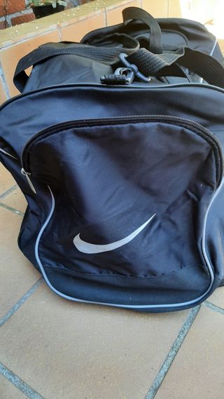 Bolsa Nike negra - Deporte más regalo 