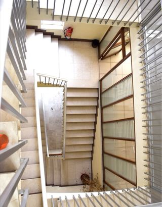 Edificio céntrico en venta: 3 plantas  terraza.