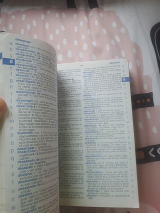 Diccionario esencial de la lengua española. Pri...