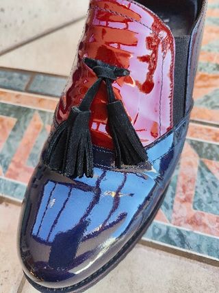 Mocassino in vernice bordeau-blu unisex