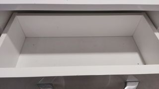 Cajonera blanca con ruedas