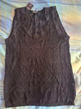 Camiseta negra de encaje