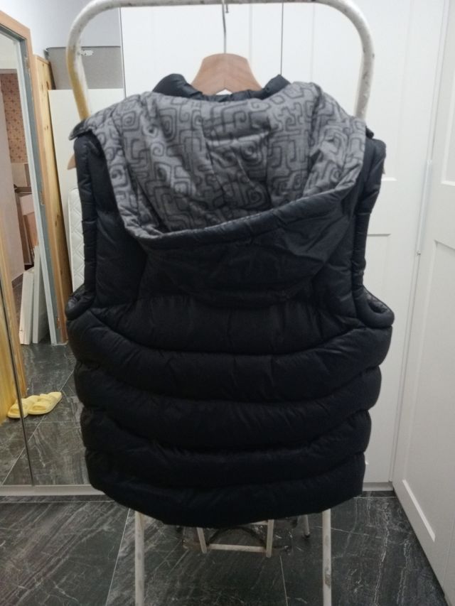 CHALECO PLUMÍFERO REAL MADRID