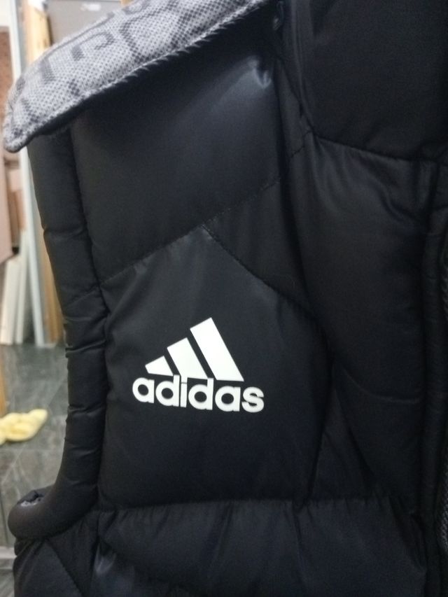 CHALECO PLUMÍFERO REAL MADRID