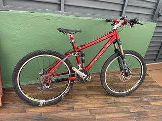 Bicicleta Enduro Da Vinci Remix Five suspension
