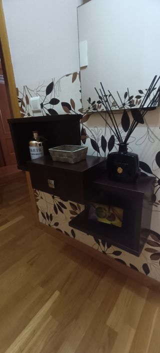 ENTRADA RECIBIDOR CON ESPEJO