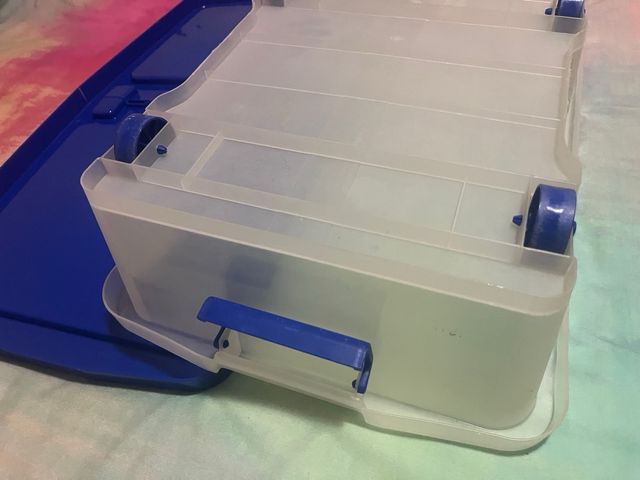 ¡SUPER OFERTA! Caja de almacenaje con ruedas