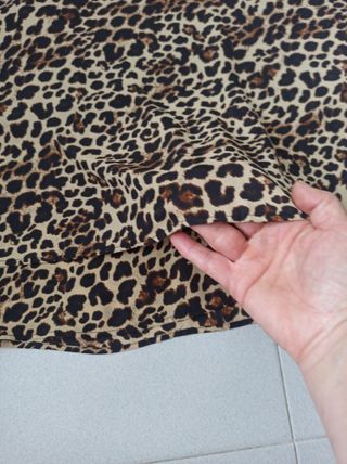 Blusa Zara leopardo talla L