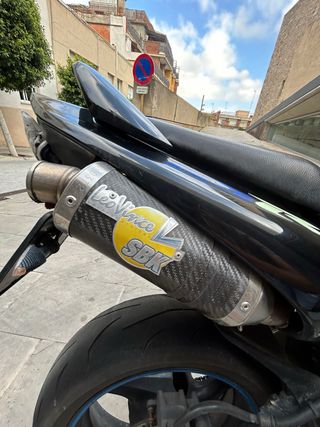 Suzuki GSR 600 - Moto