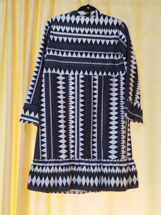 Vestido blanco y negro