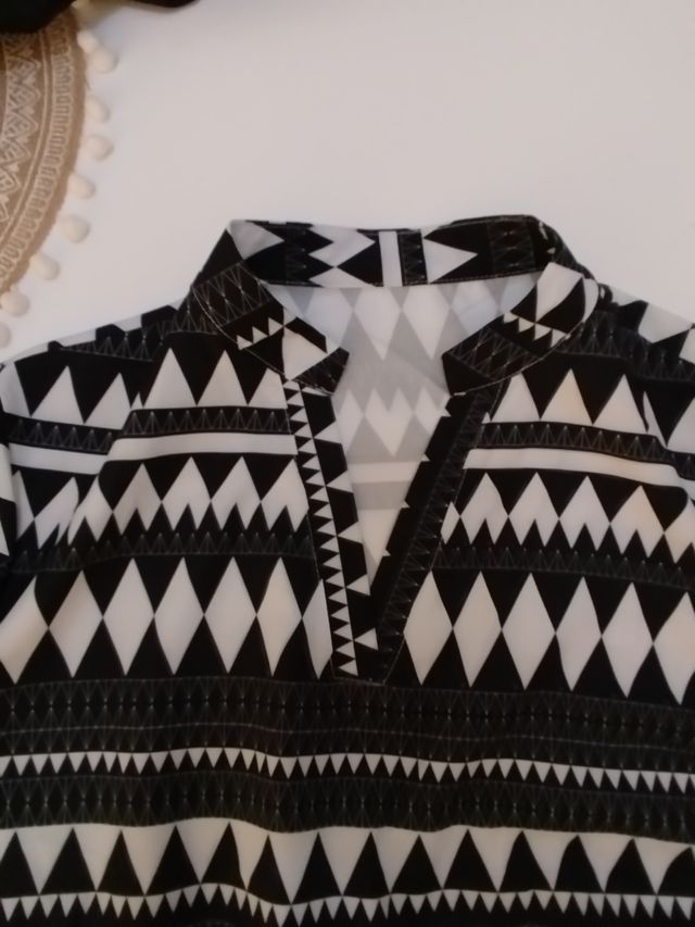 Vestido blanco y negro