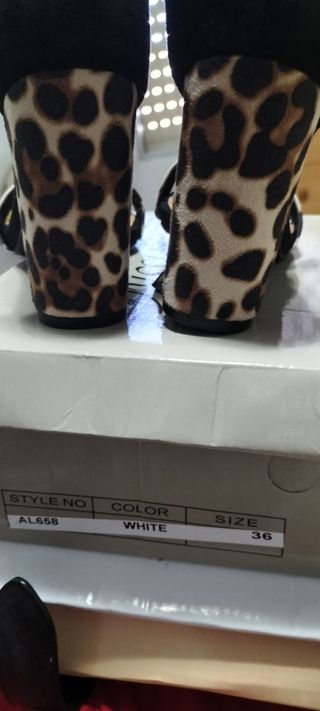 Sandalias