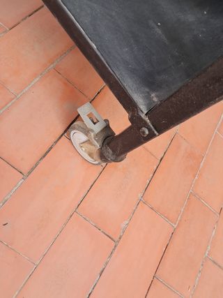 Barbacoa hierro artesanal hecha por herrero