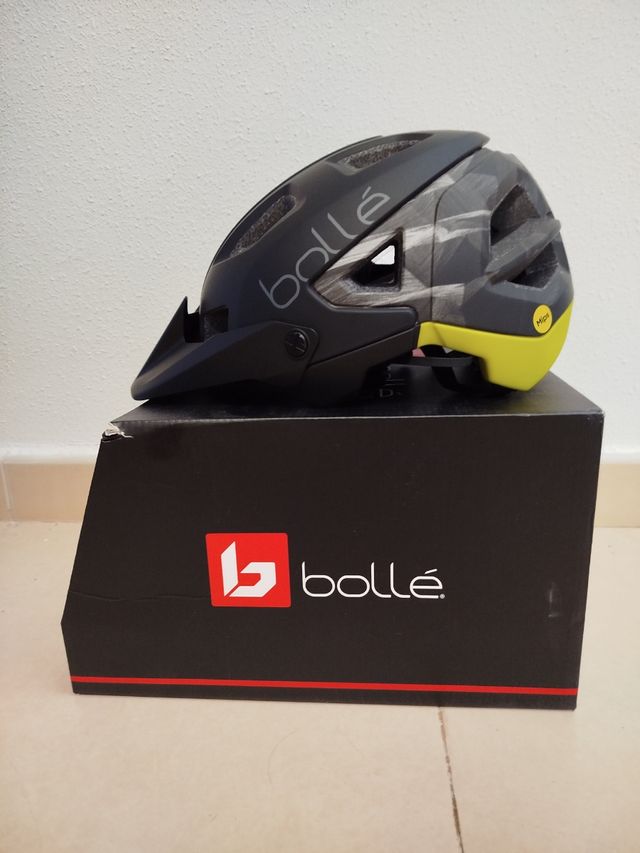 Casco Bollé