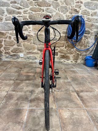 Bicicleta carretera Giant montada en ultegra