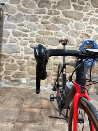 Bicicleta carretera Giant montada en ultegra