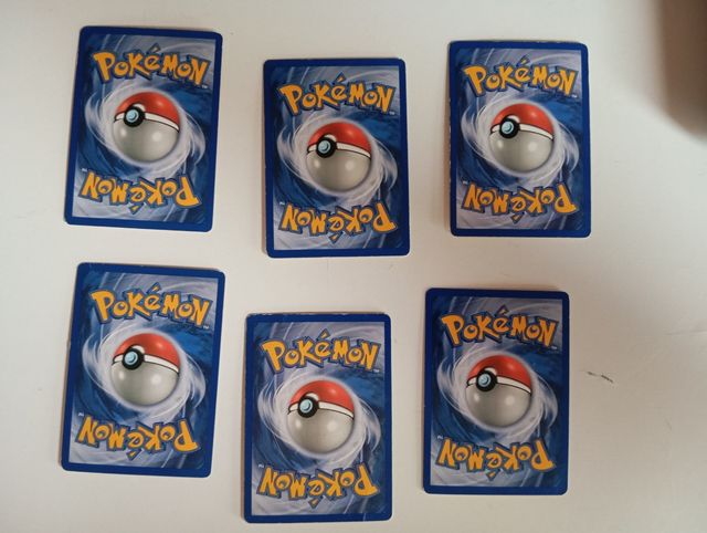 2 cartas Rhydon y 4 Rhyhorn Pokémon