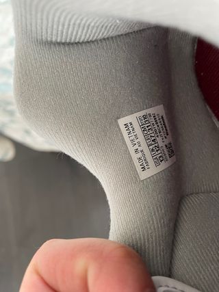 Reebok BB4000 II - Blancas y granates - Talla 47