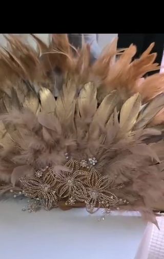 Precioso abanico de novia gitana con plumas