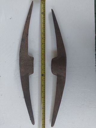 2 Picconi Rustici Antichi