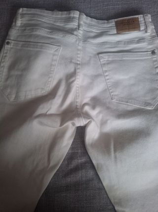 Vaqueros Sfera blancos - Talla 40