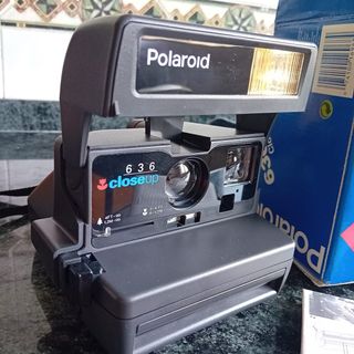 Polaroid 636 Closeup Instant Camera