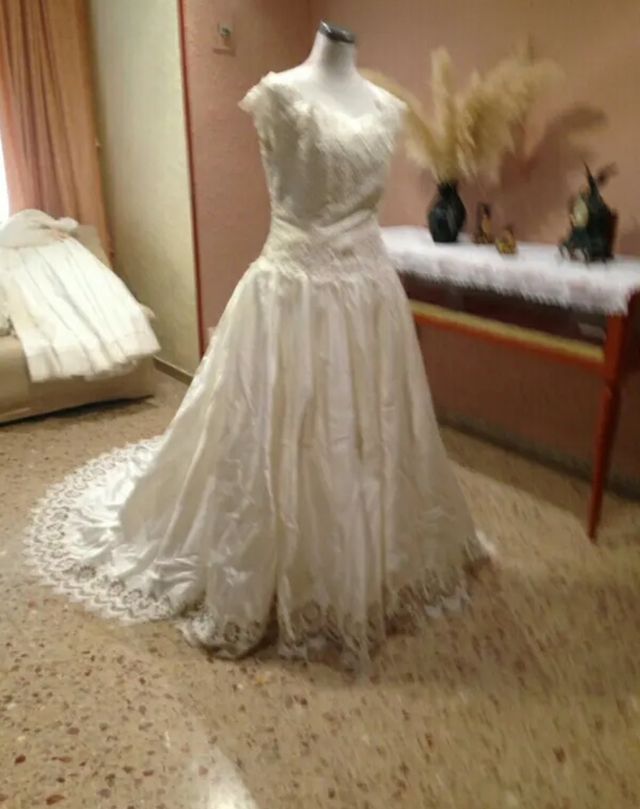 Vestido novia blanco encaje