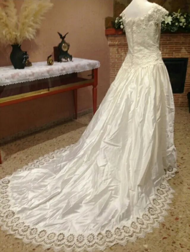 Vestido novia blanco encaje