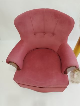 Sillón rojo terciopelo infantil atrezo de fotograf