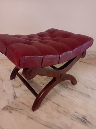 Otomana reposapiés capitoné