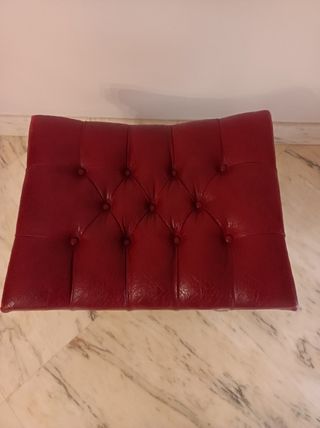 Otomana reposapiés capitoné