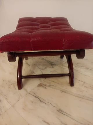 Otomana reposapiés capitoné