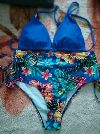 Bikini 3 piezas | Tanga y camisa a juego