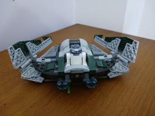 LEGO Star Wars Caza Estelar. Jedi Starfighter