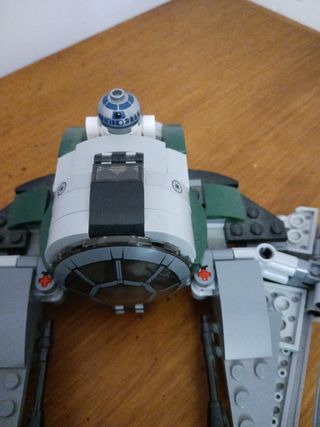 LEGO Star Wars Caza Estelar. Jedi Starfighter