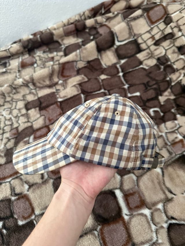 Gorra Aquascutum marrón beige