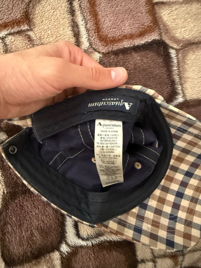 Gorra Aquascutum marrón beige