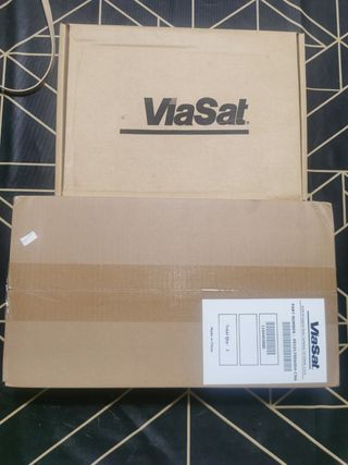 Kit satellitare internet Viasat SurfBeam 2 NUOVO