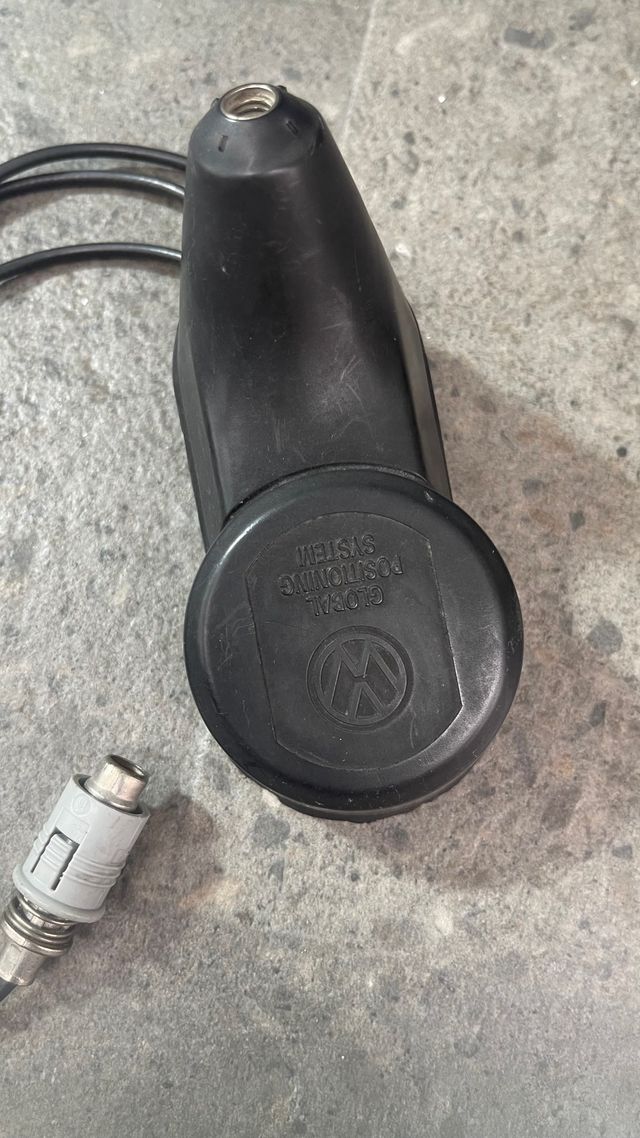 Base De Antena Triplex GPS VW Golf IV
Passat Bora 