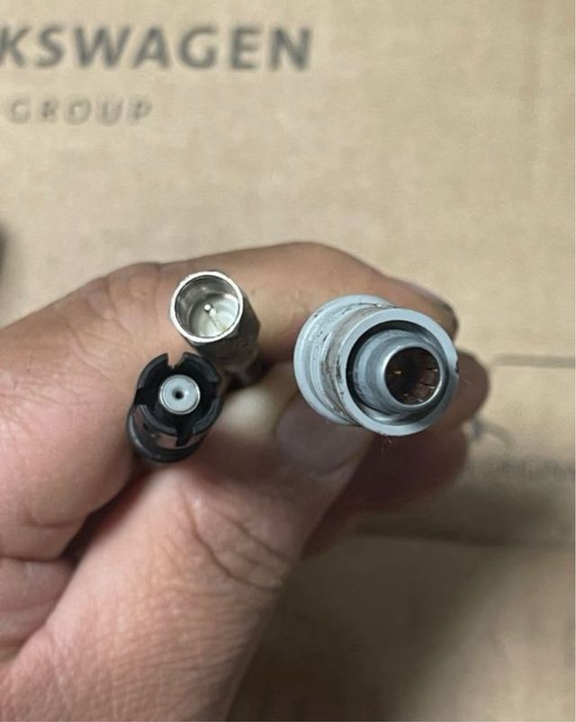 Base De Antena Triplex GPS VW Golf IV
Passat Bora 